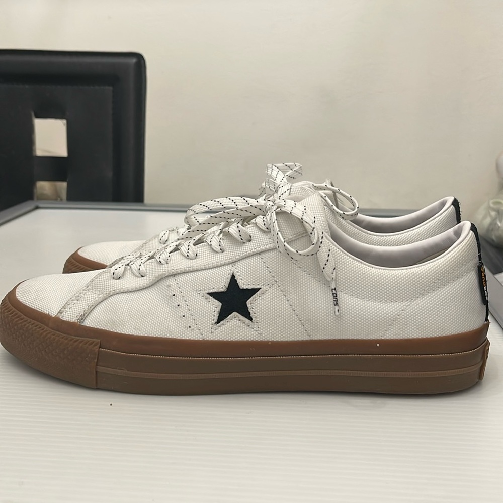 CONVERSE ONE STAR PRO OX LOW TOP SNEAKERS MENS SIZE 12 WOMENS SIZE 13.5